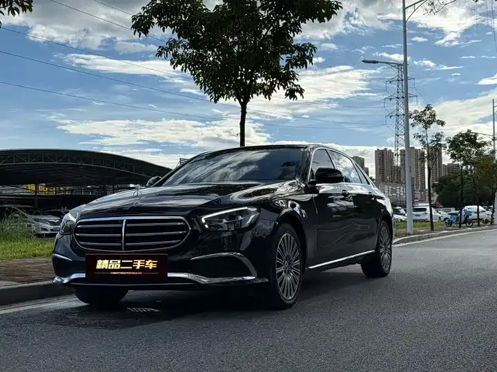 Mercedes Benz E-Class 2022 to E 300 L Fashion - View 1