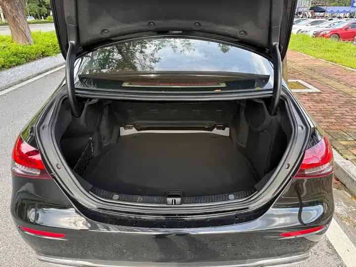 Mercedes Benz E-Class 2022 to E 300 L Fashion 10