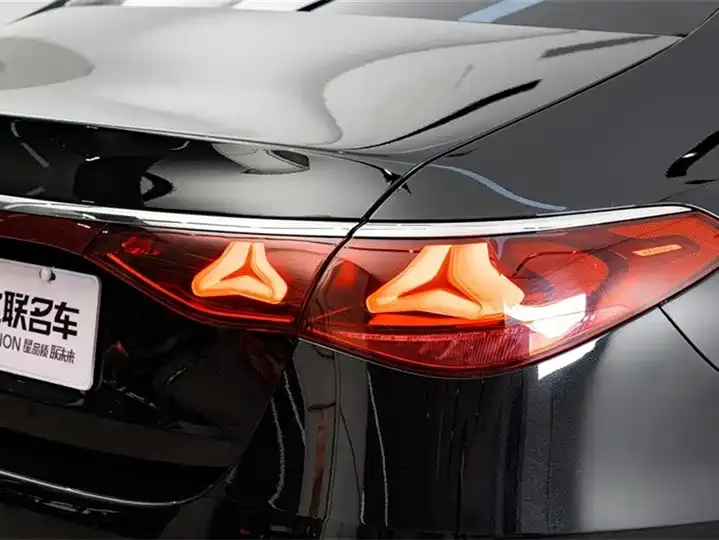 Mercedes Benz E-Class 2025 to E 300 L Fashion 10