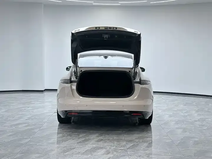 NIO ET5 2025 section 75kWh 10