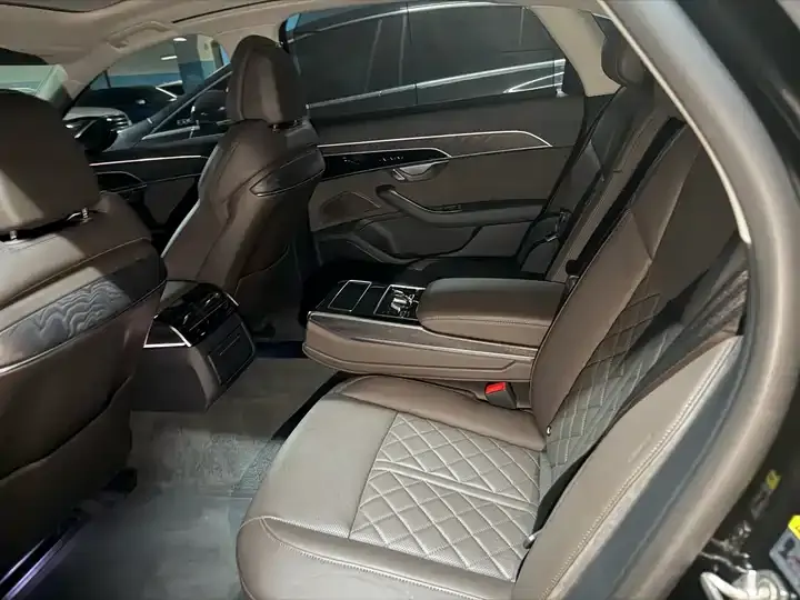 Audi A8 2021 A8L 50 TFSI quattro Comfort 5