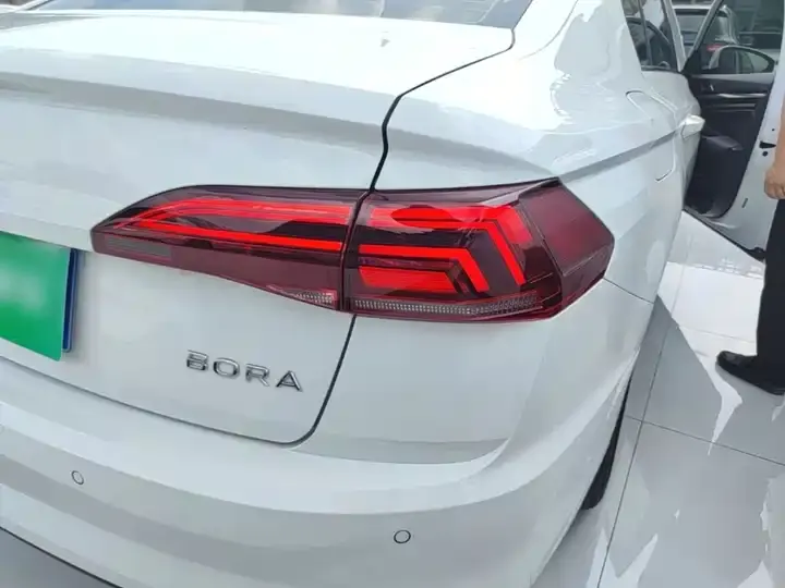 Bora 2021 1.5L Auto Elite Zhilian Edition 8