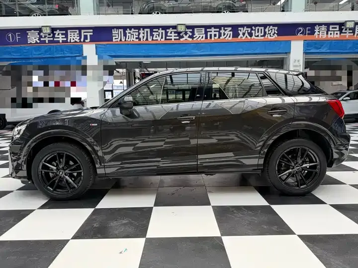 Audi Q2L 2022 35 TFSI Enterprising Dynamic 6
