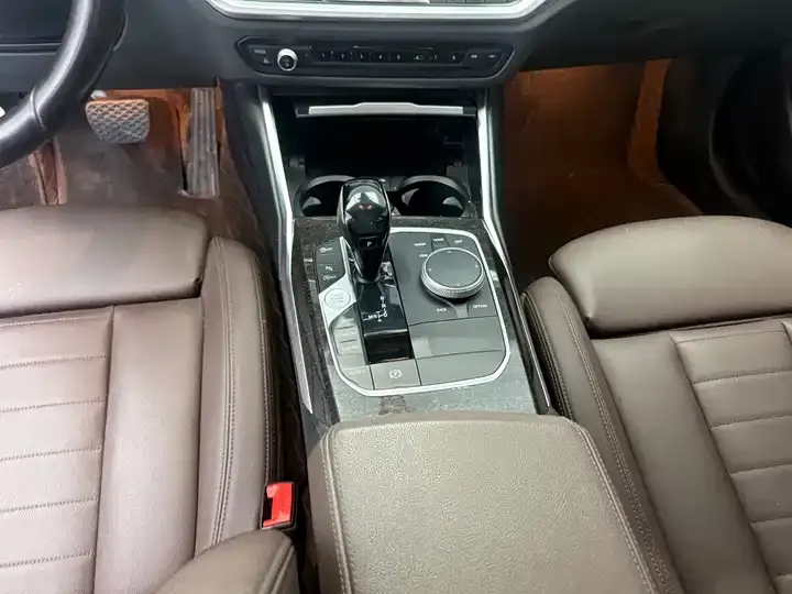 BMW 3 Series 2021 325Li M Sports Suit 9