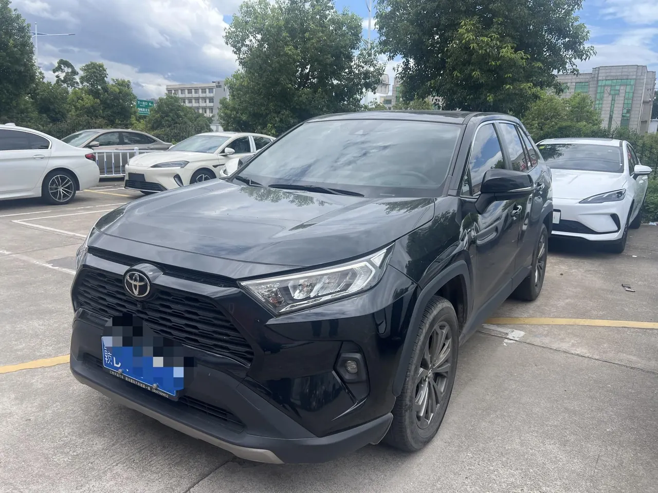 Toyota 2024 RAV4 Rongbo 2.0 Stepless Two-Drive Fashion Plus Edition Automatic Gear - View 1