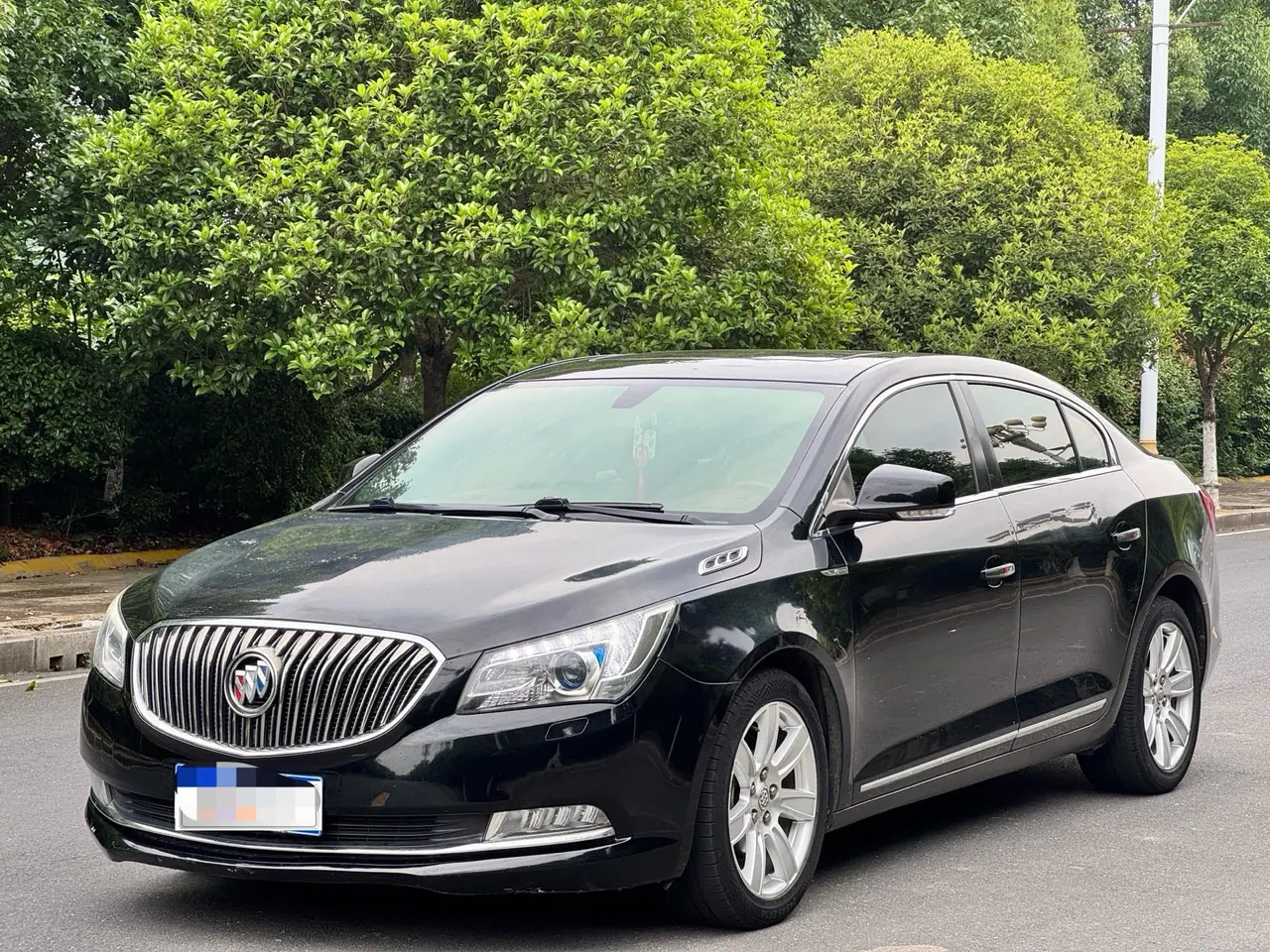 Buick 2026 LaCrosse 2.0T 28T Platinum Edition Automatic Gear - View 1