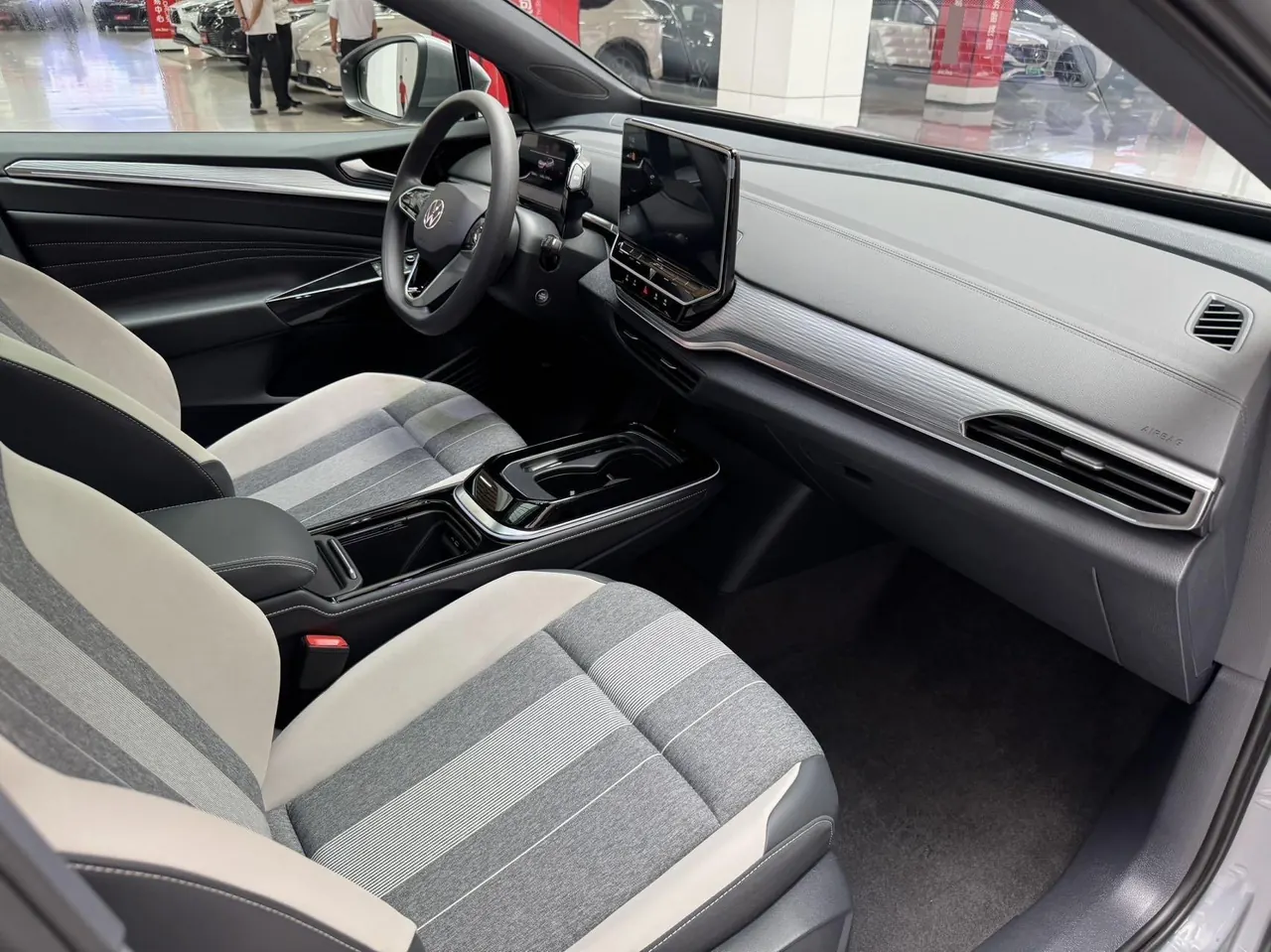 Volkswagen 2024 ID. 4 CROZZ Pure Limited Edition Automatic Transmission 20