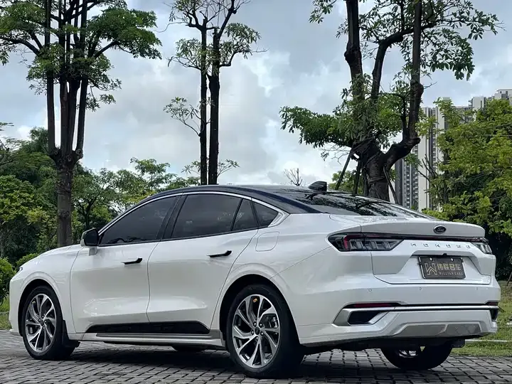 Mondeo 2022 EcoBoost 245 Extreme 4
