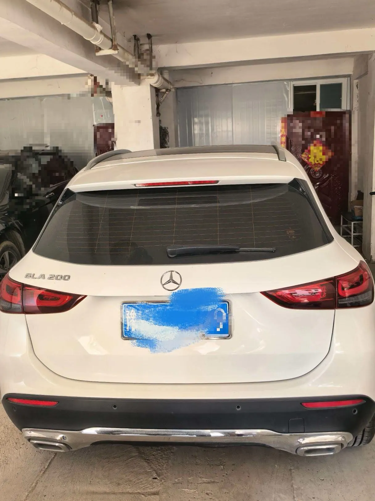 Mercedes Benz 2022 GLA 200 4MATIC 1.3T (changed) automatic gear - View 1
