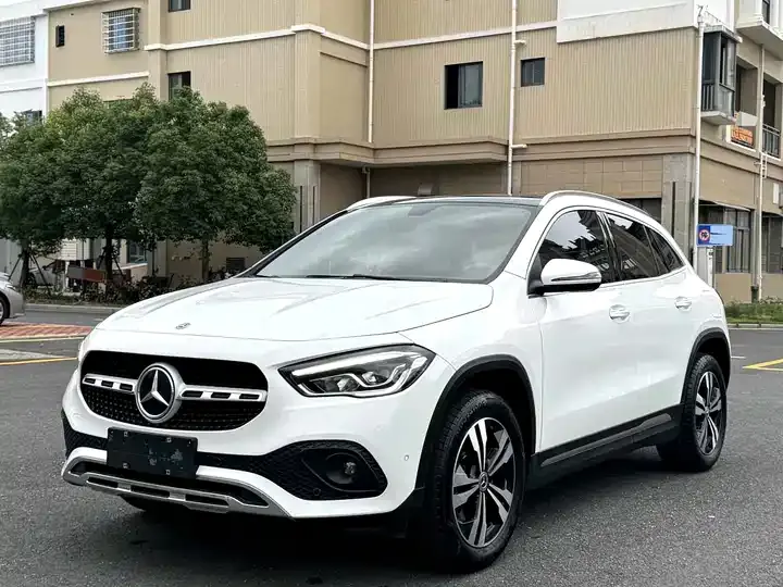Mercedes Benz GLA 2020 GLA 200 - View 1