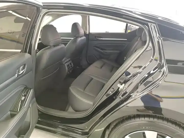 Teana 2021 2.0L XL Comfort Edition 11