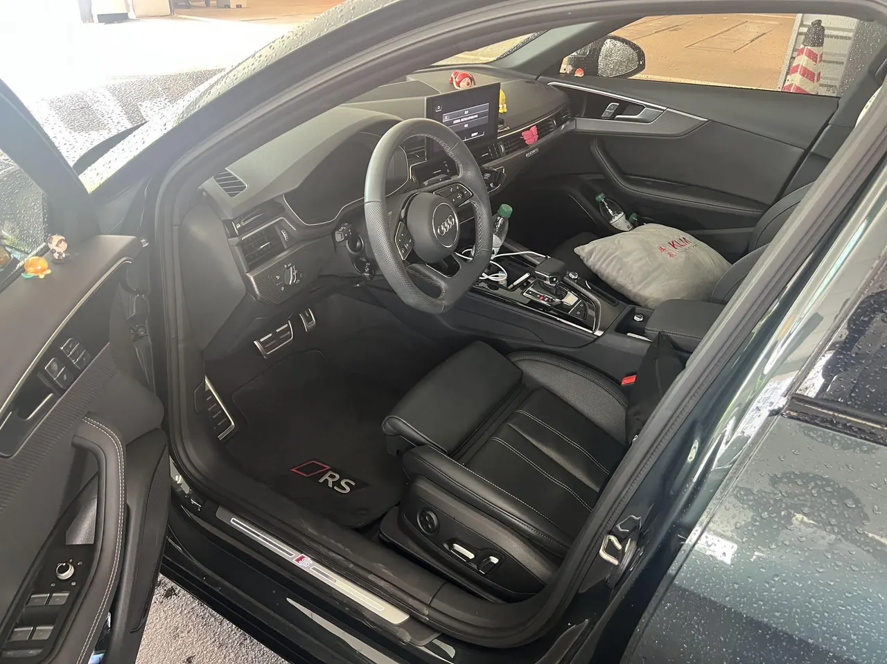 Audi 2024 A4L 2.0TFSI 40TFSI Quattro RS Kit Burning Speed Automatic 3