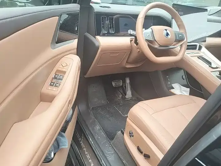 Denza N8L 2025 flagship 12