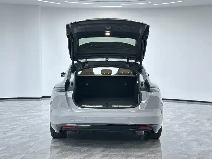 NIO ET5T 2025 75kWh Touring 12
