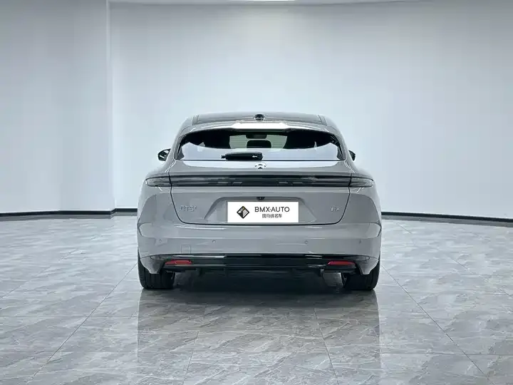 NIO ET5T 2025 75kWh Touring 5