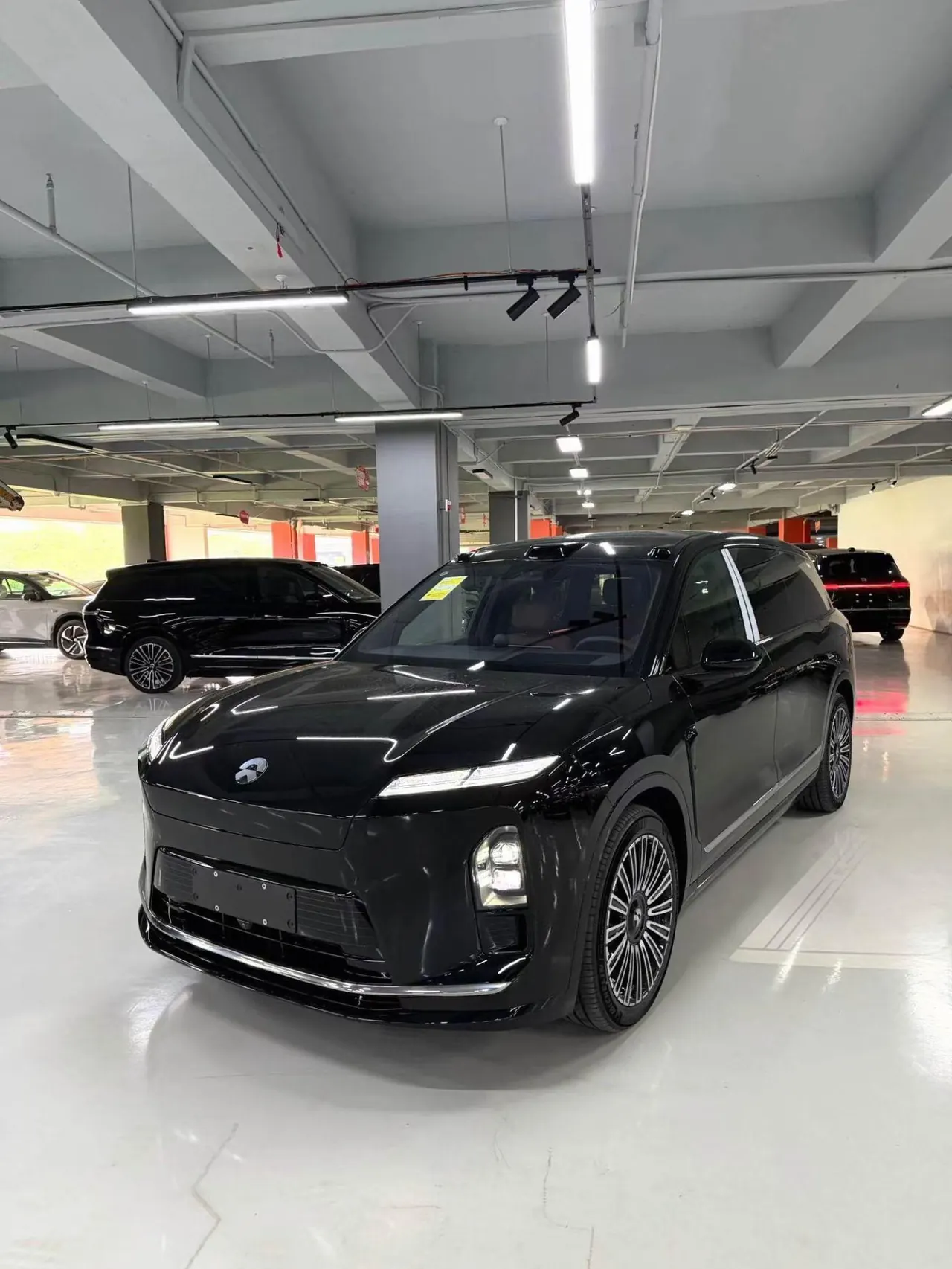 NIO 2026 ES8 6-seat executive deluxe automatic gear - View 1