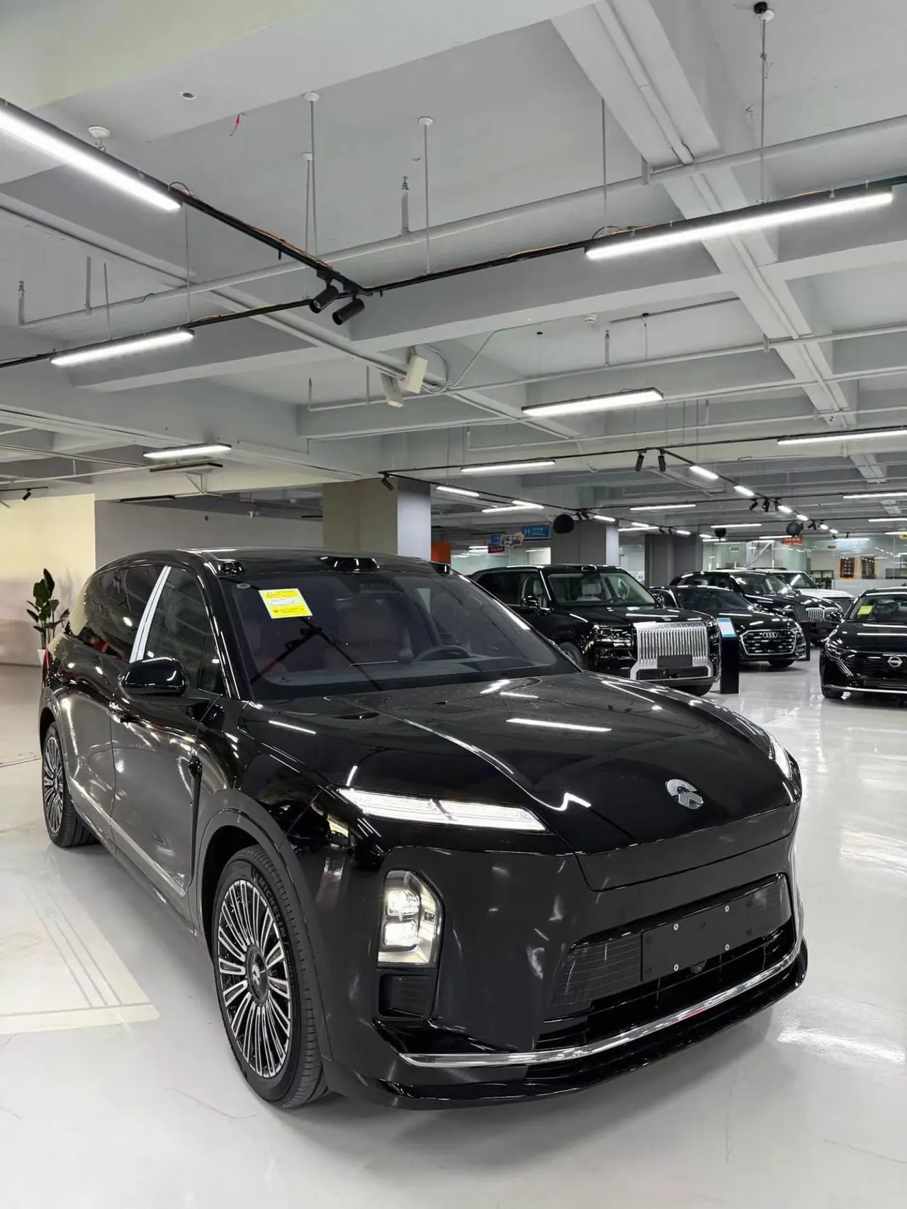 NIO 2026 ES8 6-seat executive deluxe automatic gear 3