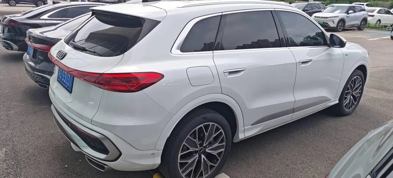 Audi 2026 Q5L 20 T 10 million users exclusive version of automatic gear 2