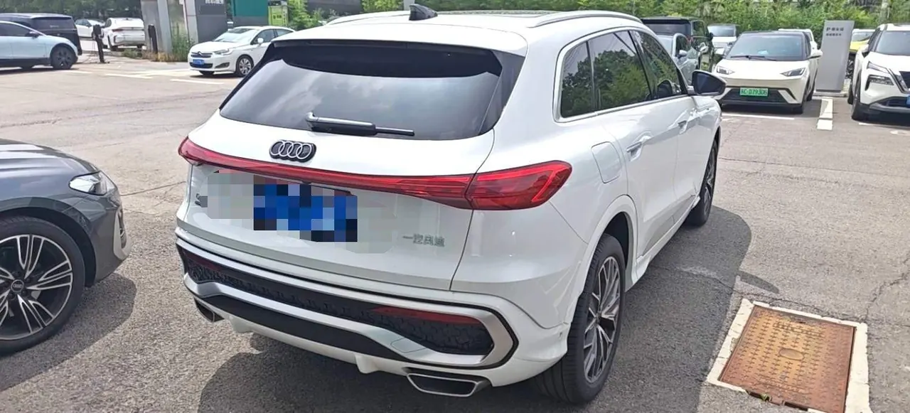 Audi 2026 Q5L 20 T 10 million users exclusive version of automatic gear 4