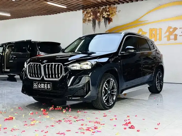 BMW X1 2025 sDrive25Li X Design Set - View 1
