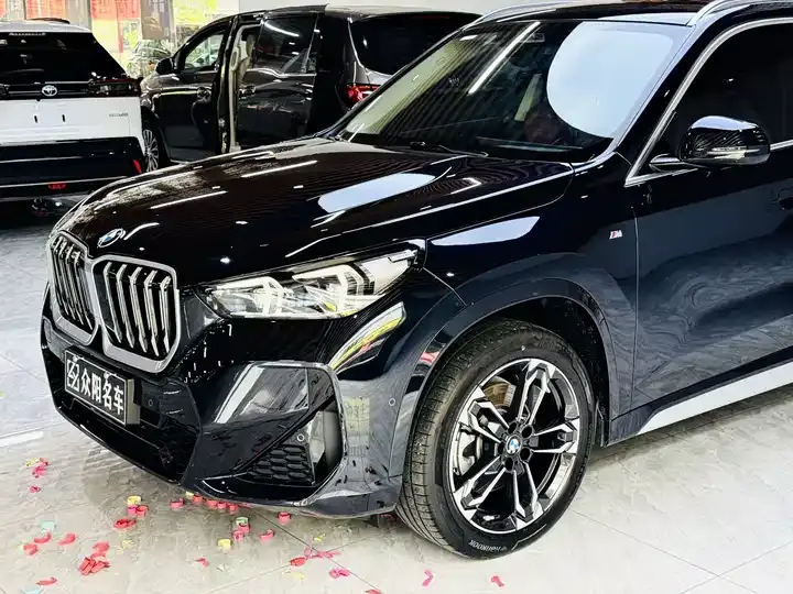 BMW X1 2025 sDrive25Li X Design Set 4