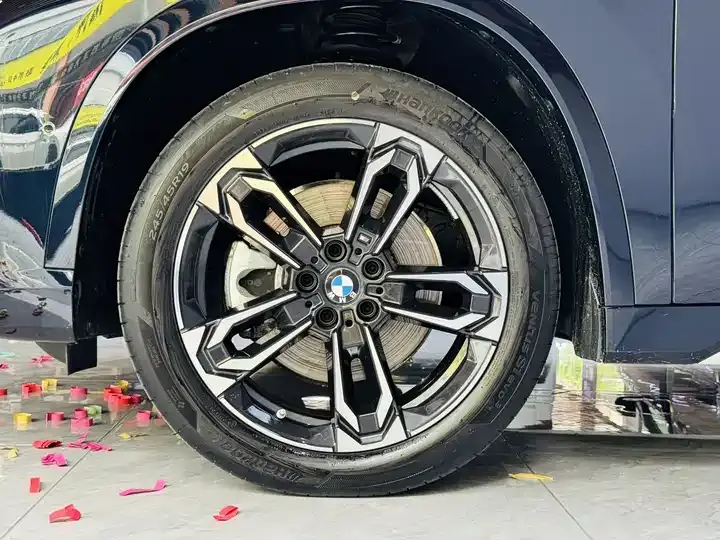 BMW X1 2025 sDrive25Li X Design Set 8