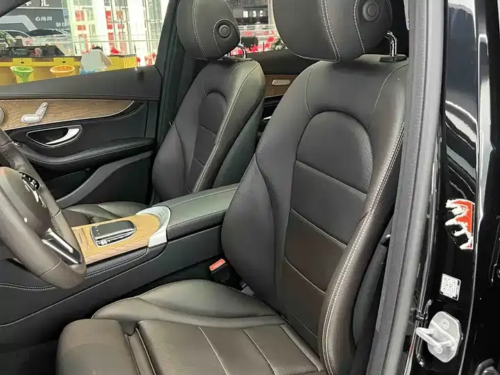 Mercedes Benz GLC 2020 Modified GLC 260 L 4MATIC Dynamic 10