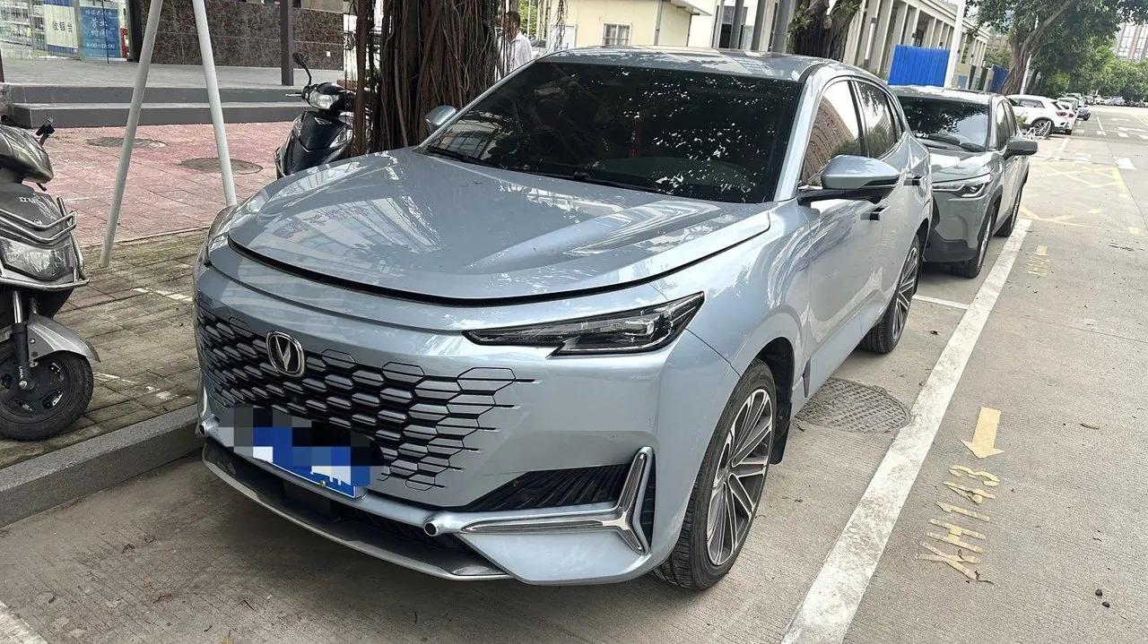 ChangAn 2021 UNI-K 2.0T Honorable Automatic - View 1