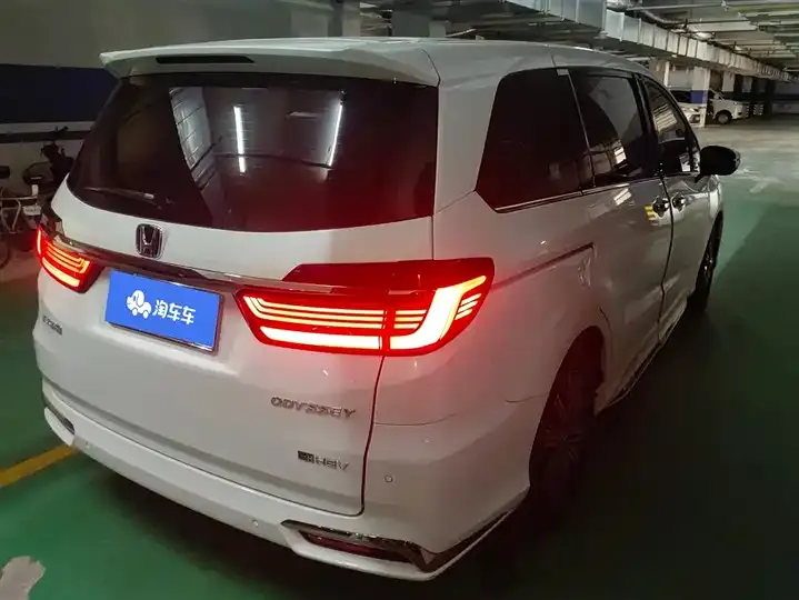 Odyssey 2024 2.0L e:HEV Rui Leading Edition 3