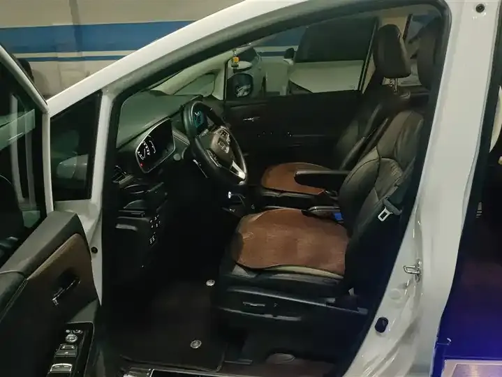 Odyssey 2024 2.0L e:HEV Rui Leading Edition 9