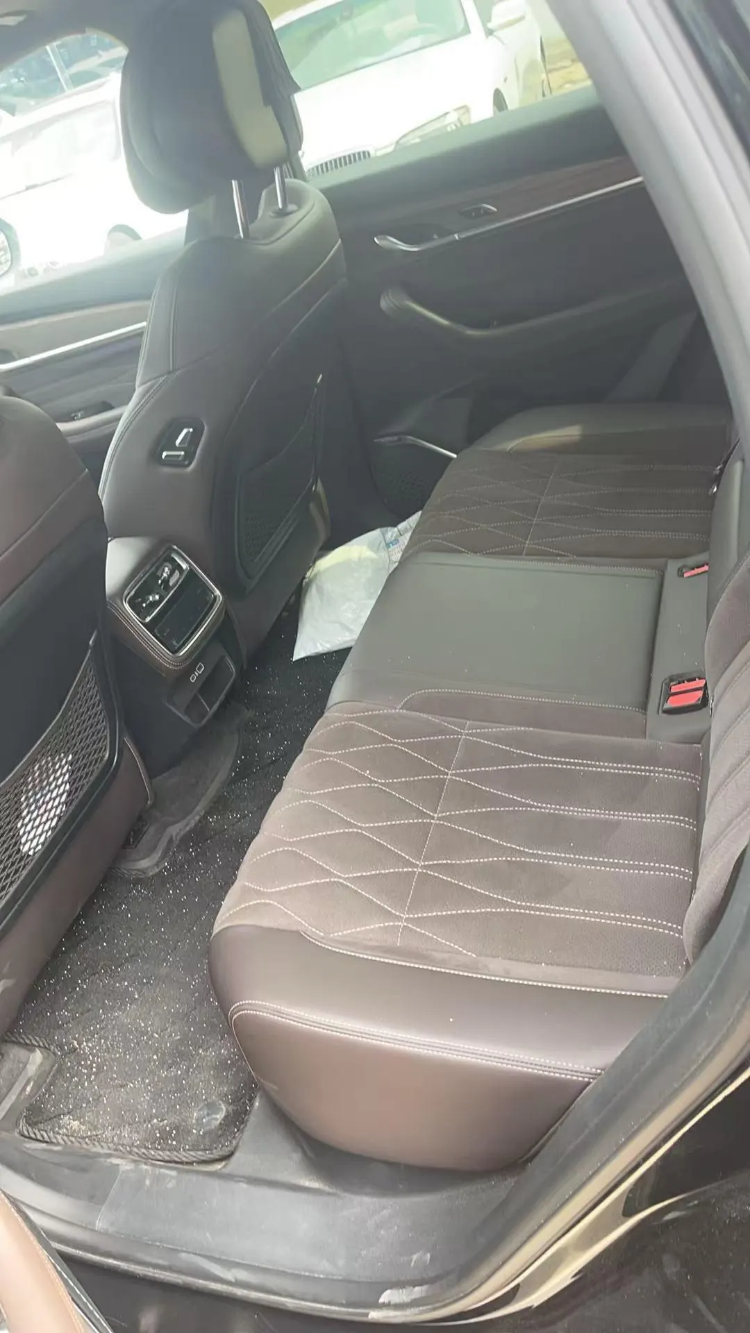 Geely 2026 XingyueL (Monjaro) 2.0TD Oriental Obsidian Star Edition Automatic Gear 6