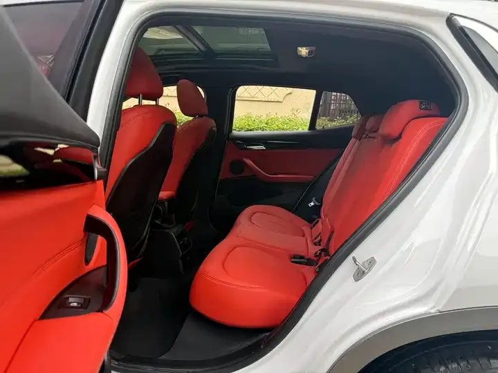 BMW X2 2020 sDrive25i leading M sports suit 10