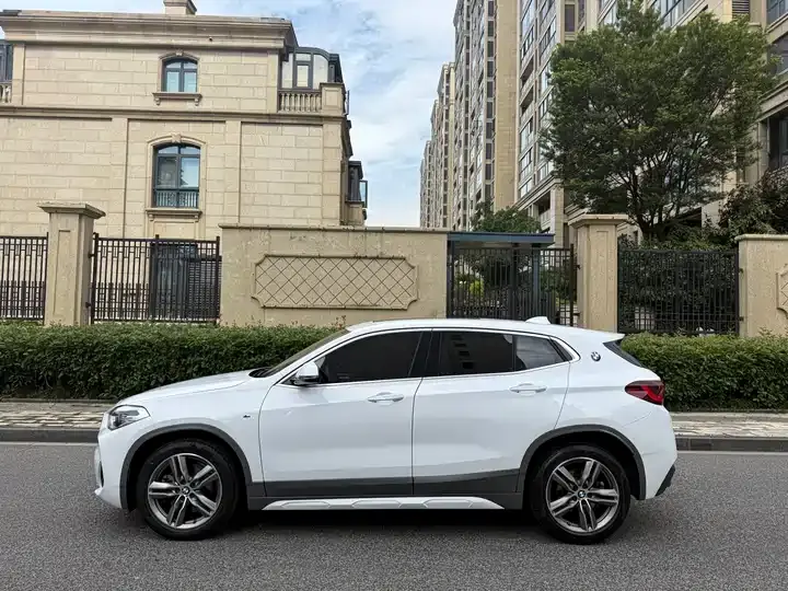 BMW X2 2020 sDrive25i leading M sports suit 8
