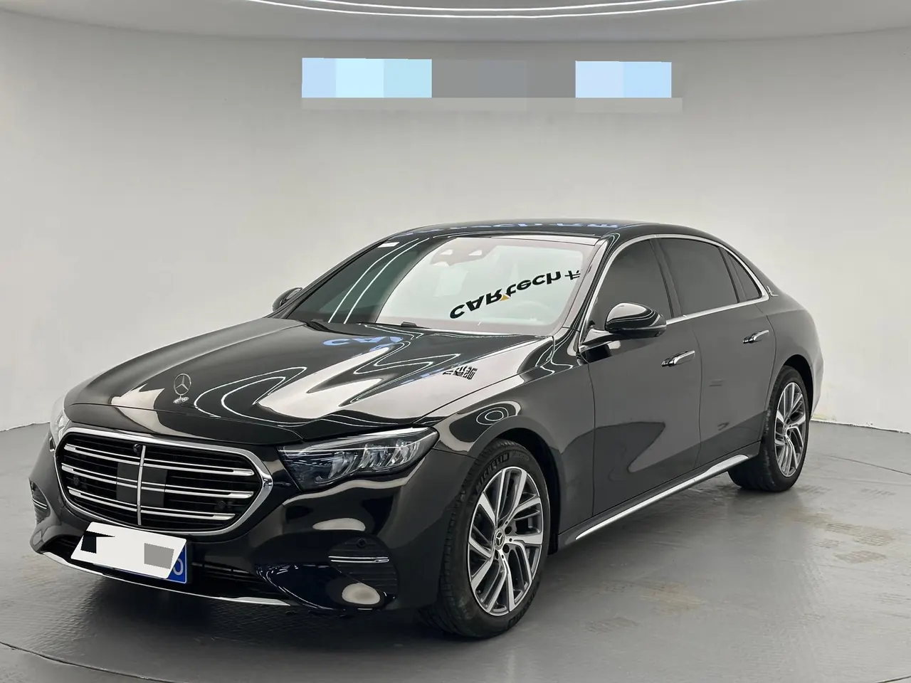 Mercedes Benz E-Class 2025 model E 300 L 48V 2.0T Luxury Edition Automatic - View 1