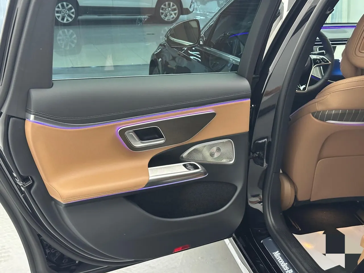 Mercedes Benz E-Class 2025 model E 300 L 48V 2.0T Luxury Edition Automatic 12