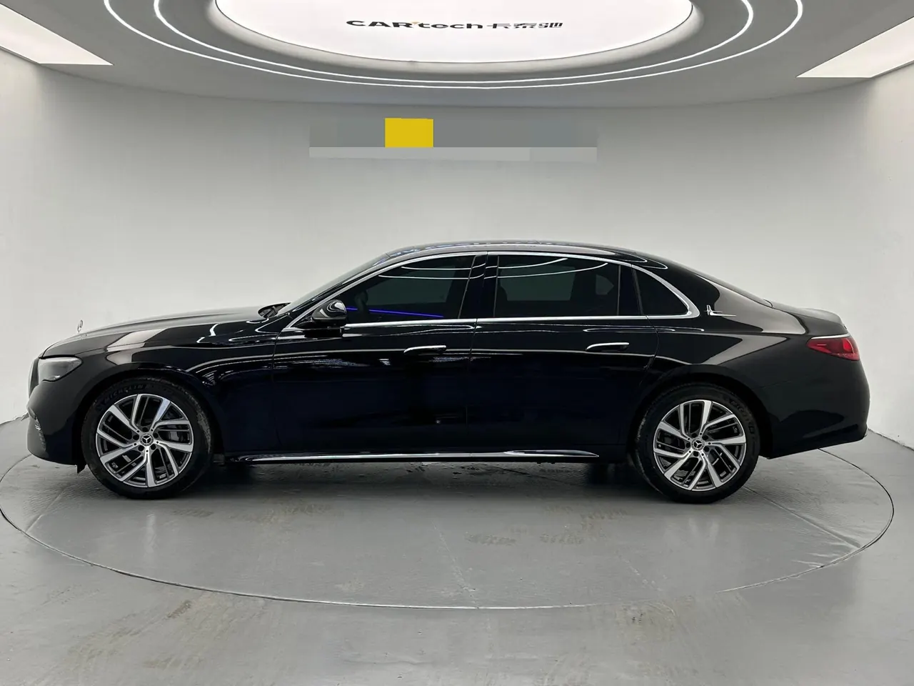 Mercedes Benz E-Class 2025 model E 300 L 48V 2.0T Luxury Edition Automatic 3