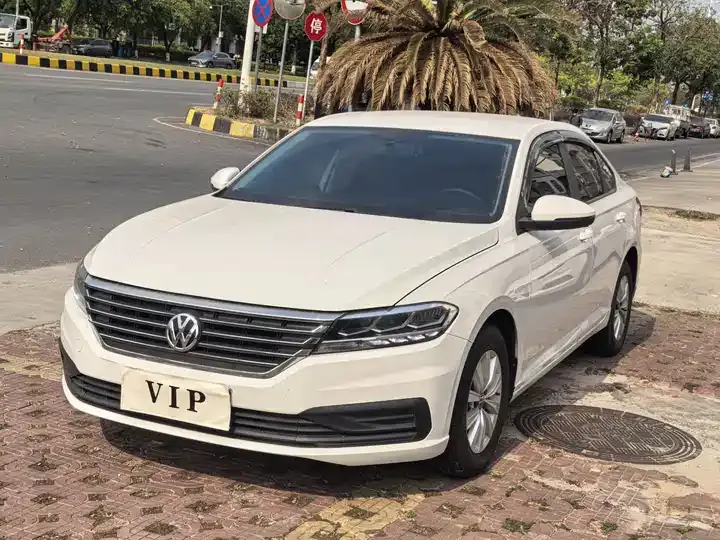 Langyi 2022 1.5L Automatic Fashion Edition 3