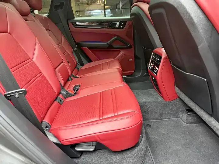 Cayenne 2019 Cayenne 3.0T 4