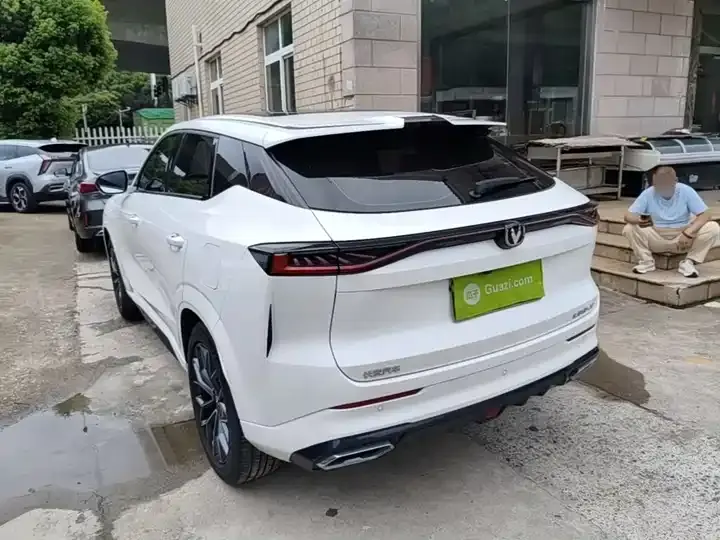 ChangAn UNI-Z 2025 1.5T Luxury Model 5