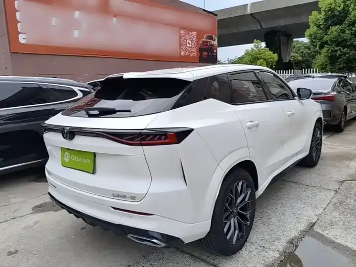 ChangAn UNI-Z 2025 1.5T Luxury Model 7