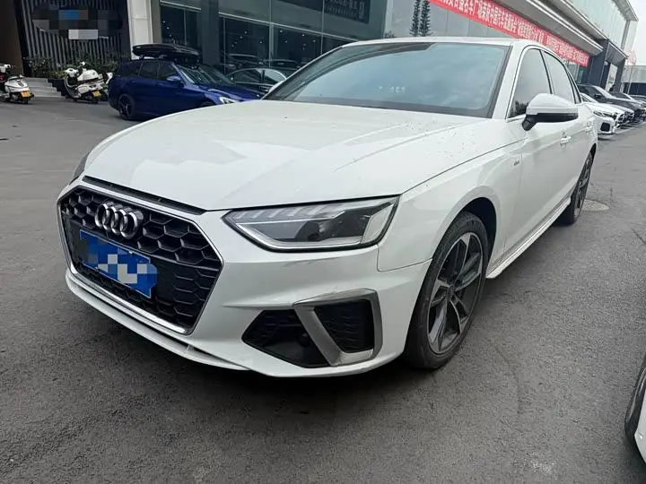 Audi A4L 2023 40 TFSI Deluxe Dynamic - View 1
