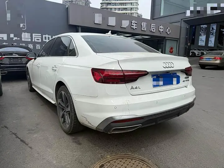 Audi A4L 2023 40 TFSI Deluxe Dynamic 10