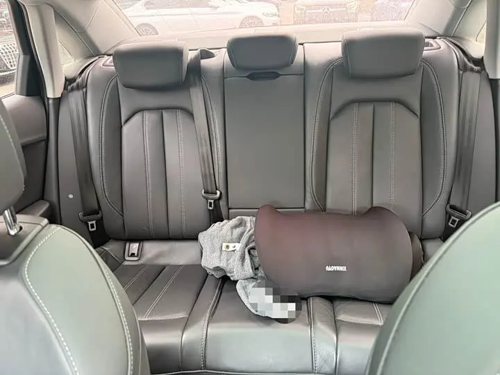 Audi A4L 2023 40 TFSI Deluxe Dynamic 7