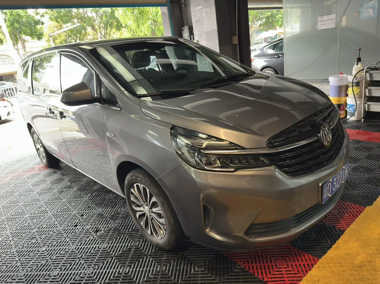 Buick 2020 GL8 Land Business Class 2.0T 652T Comfortable Automatic Gear 7