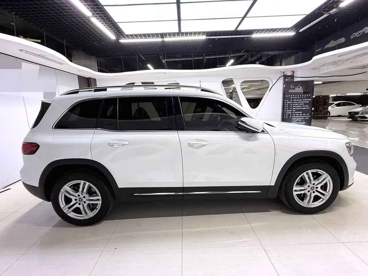 Mercedes Benz 2020 GLB 180 1.3T Fashion Automatic 11