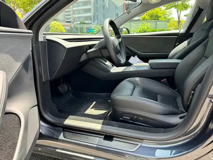 Model 3 2023 rear-wheel drive version 5