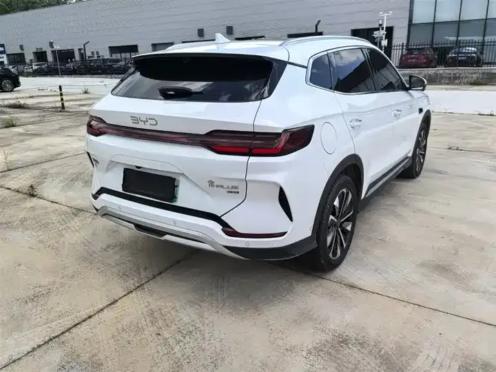 Song PLUS New Energy 2025 EV Smart Driving Edition 520km Honorable Model 8