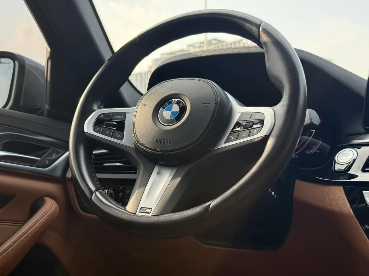 BMW 5 Series (Imported) 2022 525i 2.0T M Sports Suit (Modified 2) Automatic Gear 10