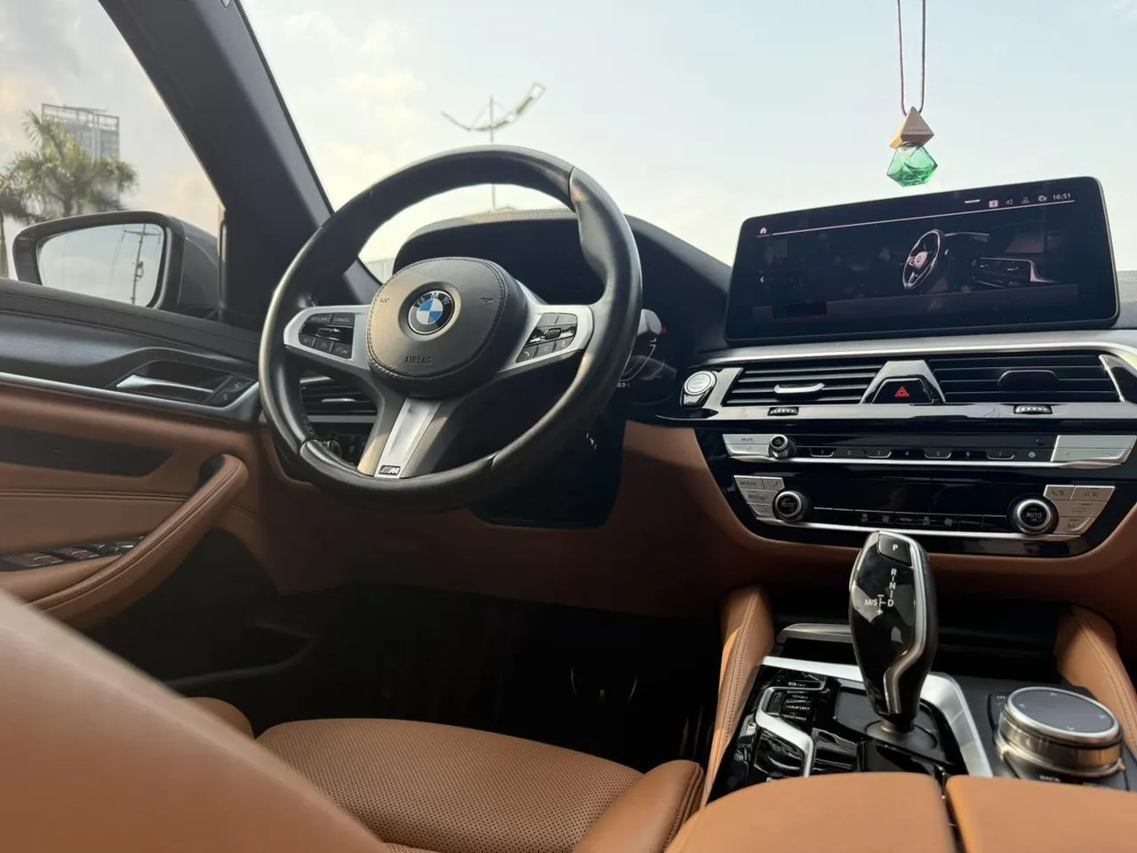 BMW 5 Series (Imported) 2022 525i 2.0T M Sports Suit (Modified 2) Automatic Gear 8