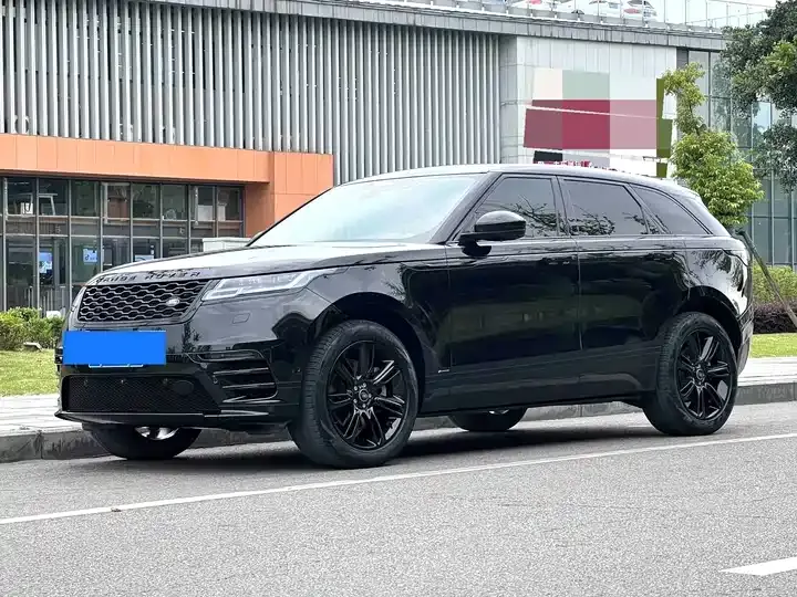 Range Rover Star Vein 2021 P250 Studded Black Collector's Edition - View 1